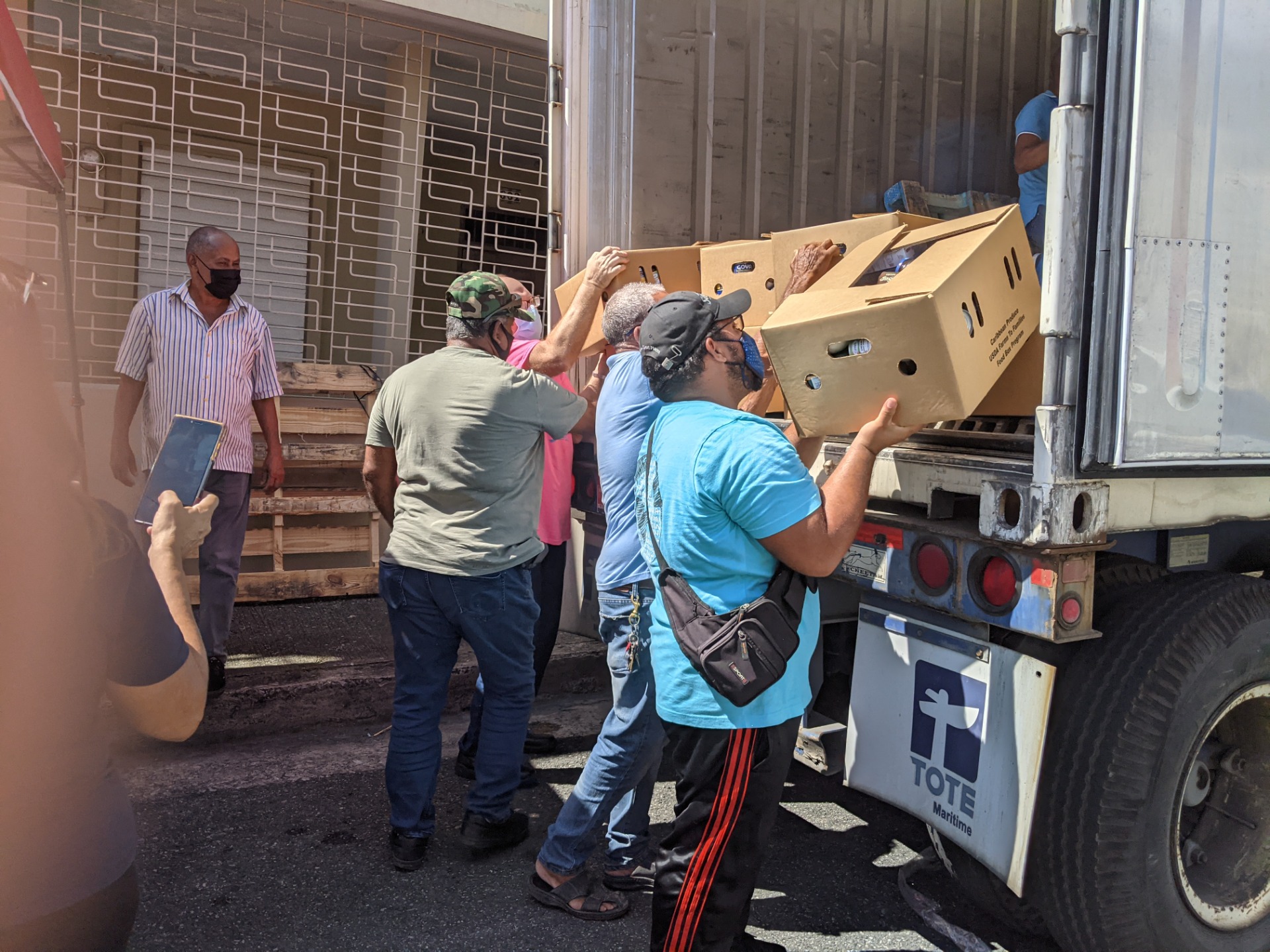 Food Distribution in Barrio Obrero, Puerto Rico