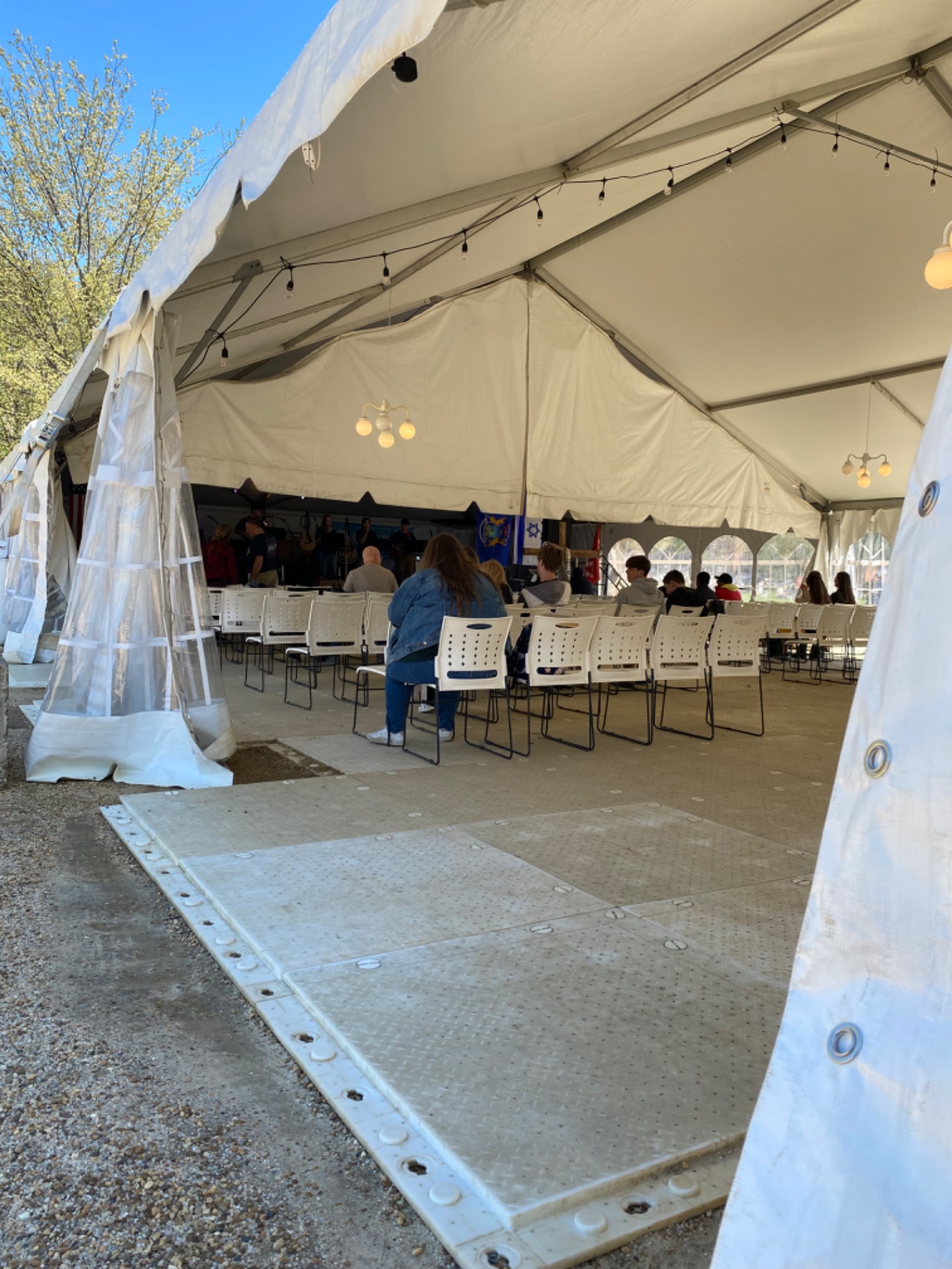 Worship in David’s Tent