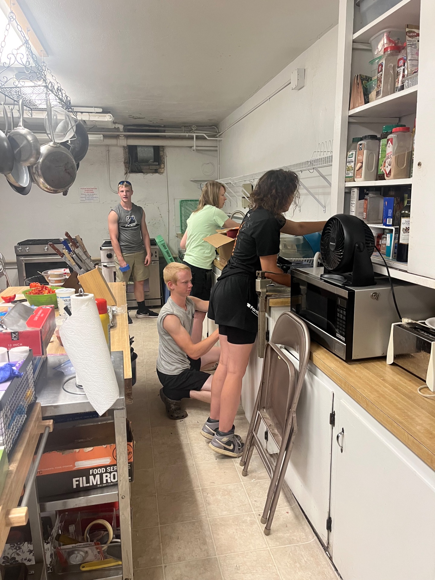 Kitchen Crew!