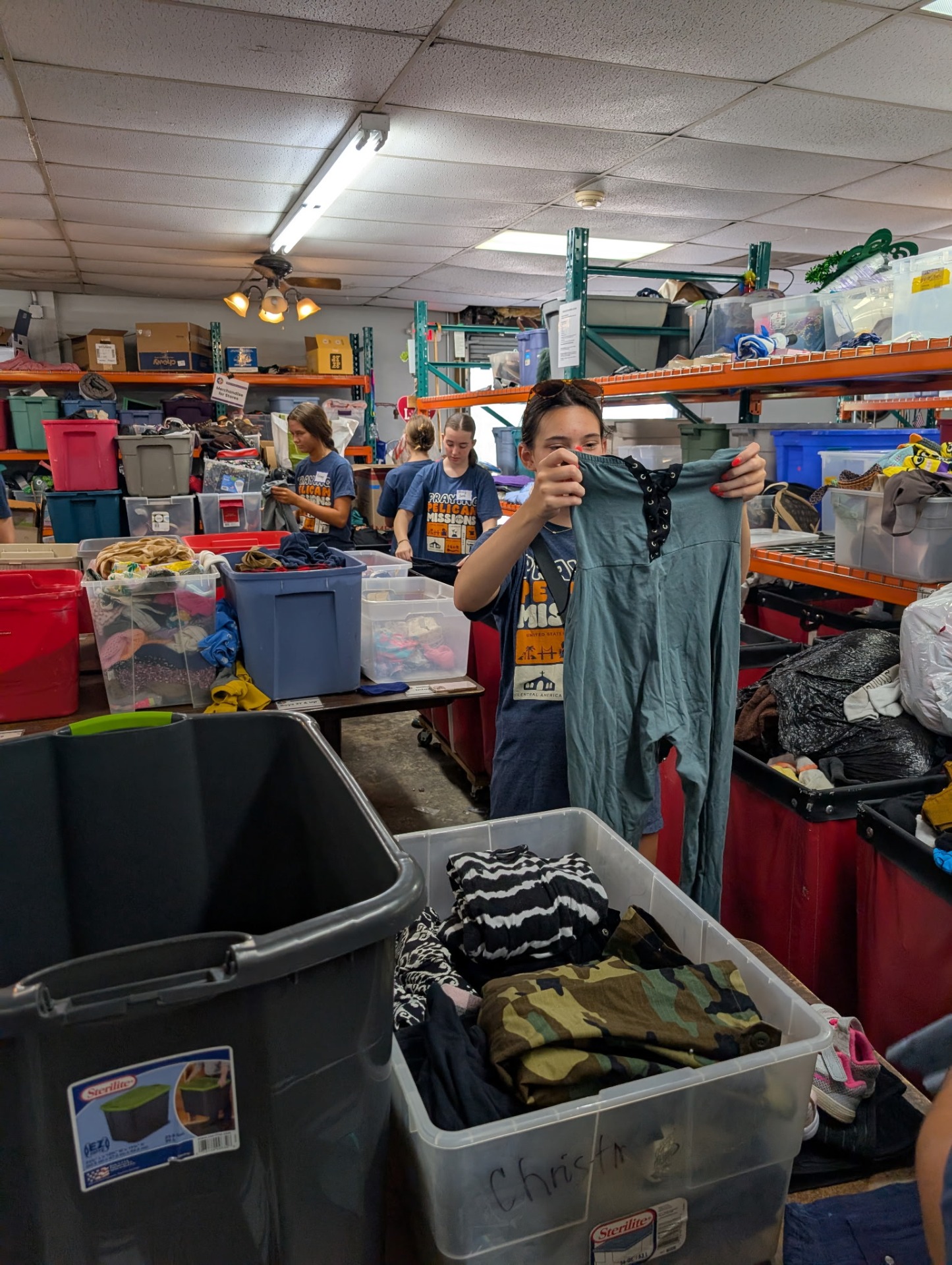 Clothes distribution