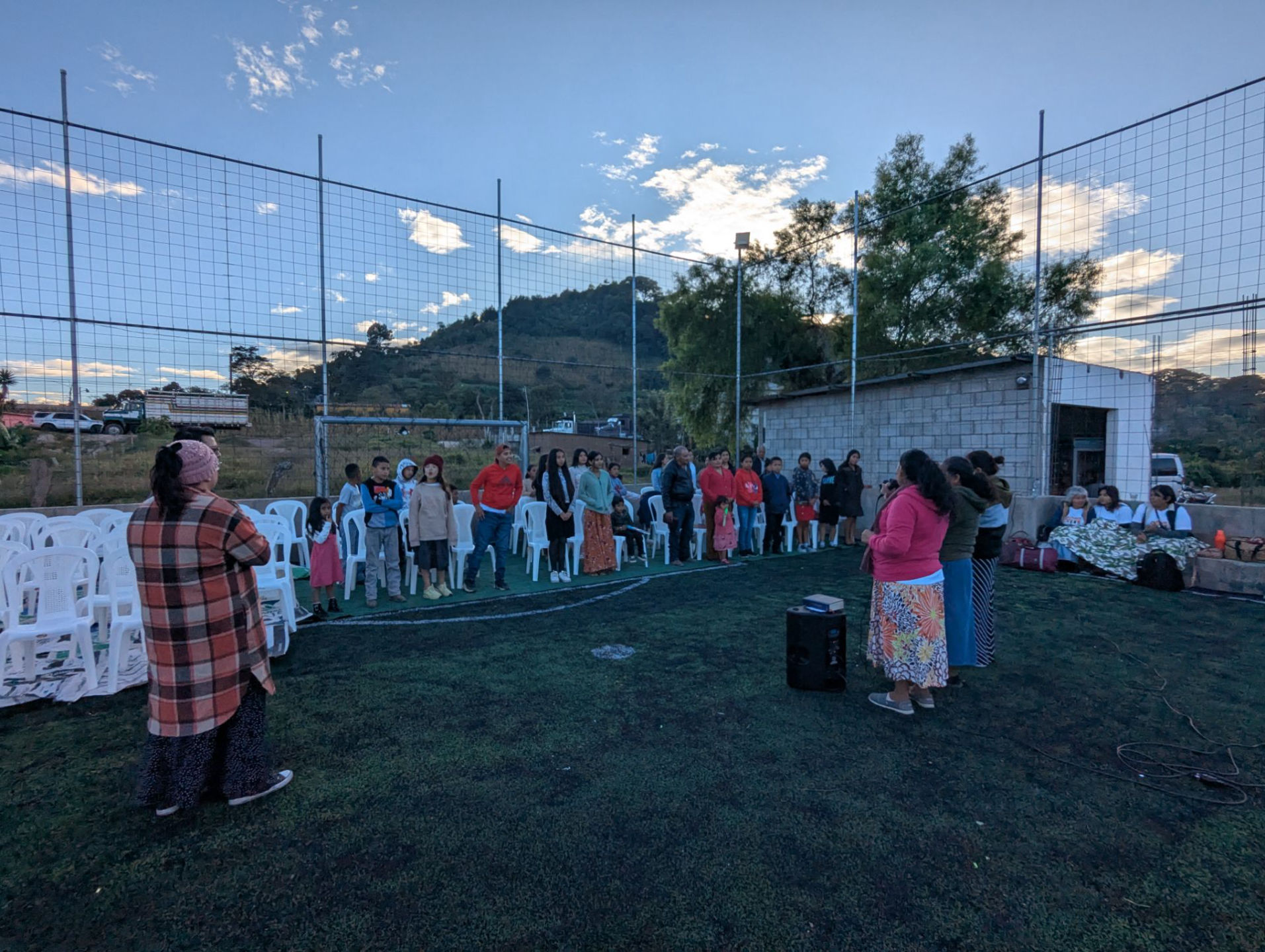 And now the teenagers / Y ahora los adolescentes 