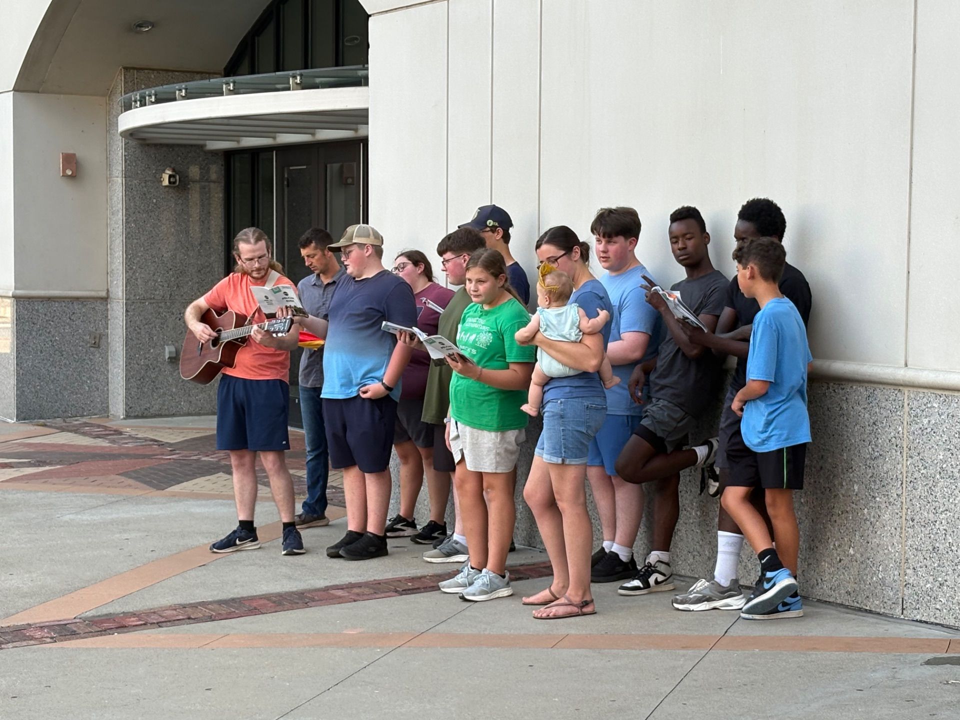 Worship at Street Ministry